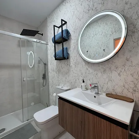 Gold Suite Aparment Wifi Ac Services E1 Madrid Exterior photo